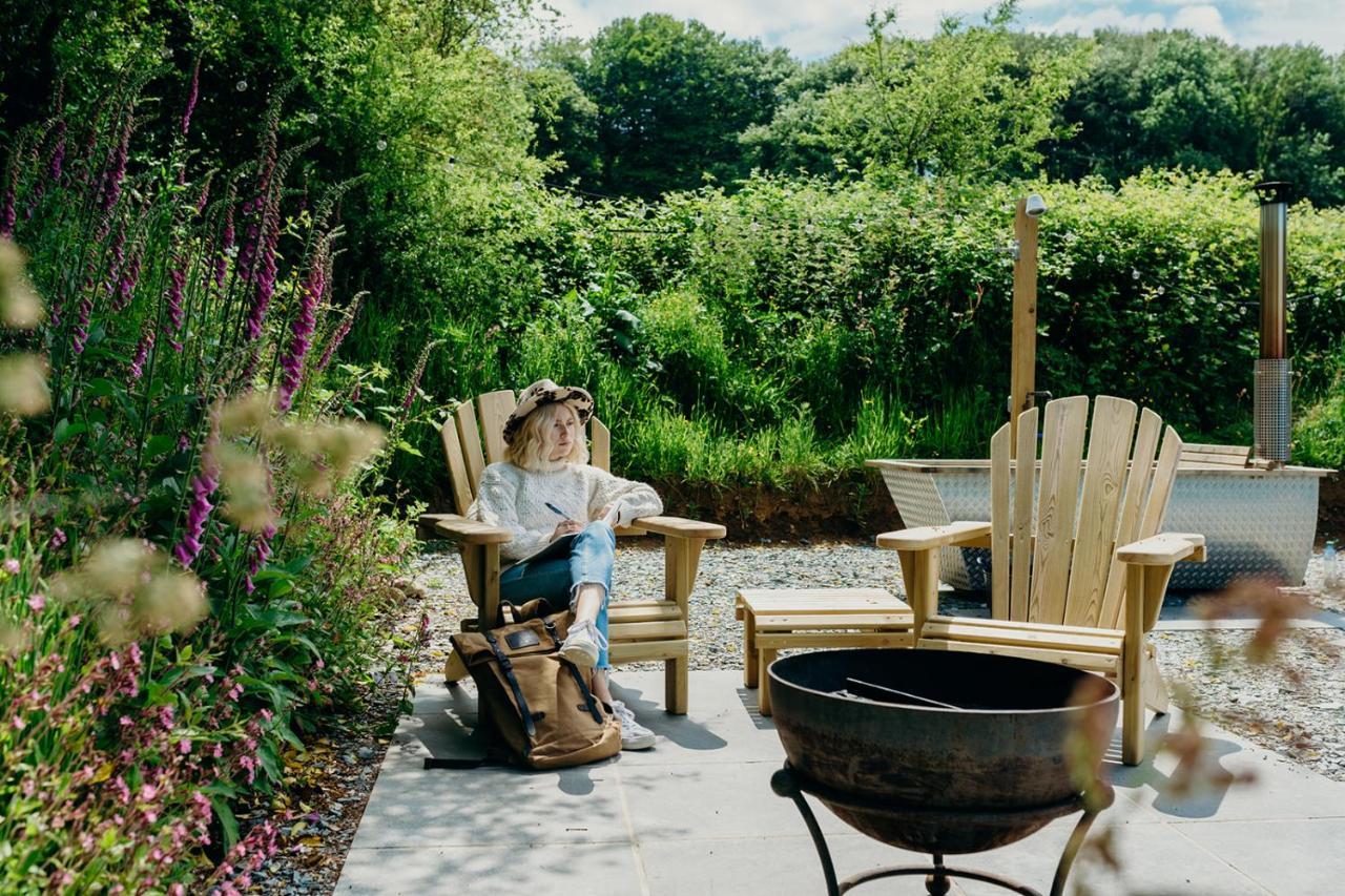 Blatchford Briar - Award Winning Private Shephards Huts With Their Own Secluded Hot Tubs Milton Abbot Экстерьер фото